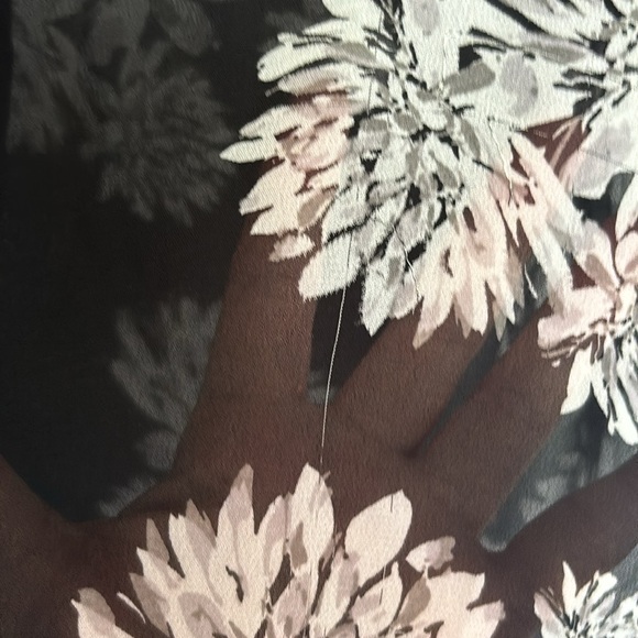 Ann Taylor Factory sheer top; black and white floral design; Large - Picture 7 of 8